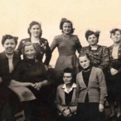 Hauswirtschaftliche Berufsschule, Schulhof Nöthen