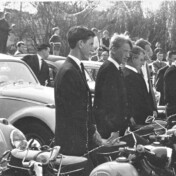 Fahrzeugweihe vor der Kirche 1964