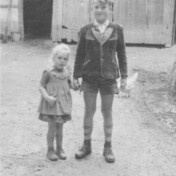 Gisela Kurth 3 Jahre, Willi 11 Jahre